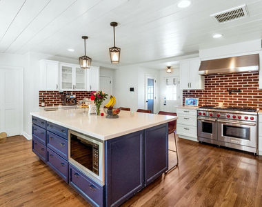 1021 W Encanto Boulevard - Photo Thumbnail 6
