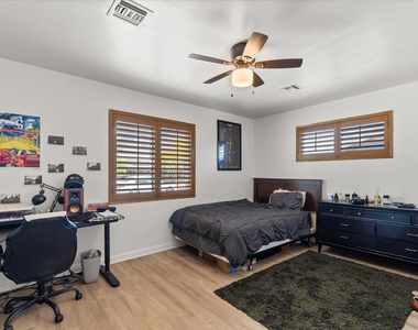 535 W 19th - Photo Thumbnail 8