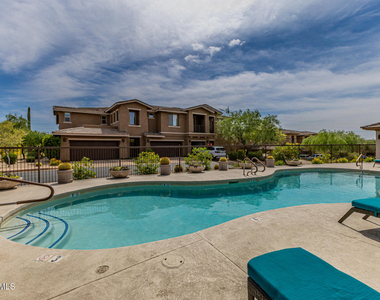 10260 E White Feather Lane - Photo Thumbnail 4