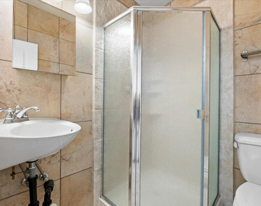 528 W 18th - Photo Thumbnail 12