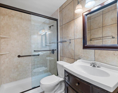 528 W 18th - Photo Thumbnail 13