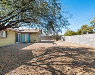528 W 18th - Photo Thumbnail 19