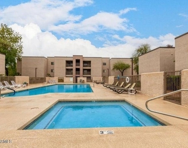 1340 N Recker Road - Photo Thumbnail 3
