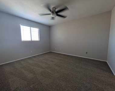 1340 N Recker Road - Photo Thumbnail 26