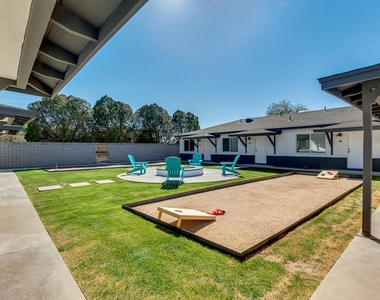 2512 E Thomas Road - Photo Thumbnail 23