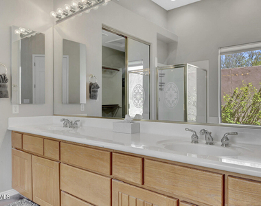 28504 N 108th Way - Photo Thumbnail 13