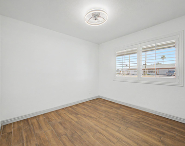 2550 E Butte Street - Photo Thumbnail 21