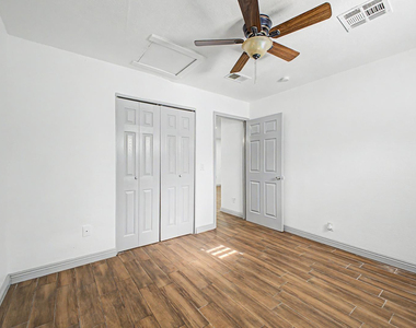 2550 E Butte Street - Photo Thumbnail 24