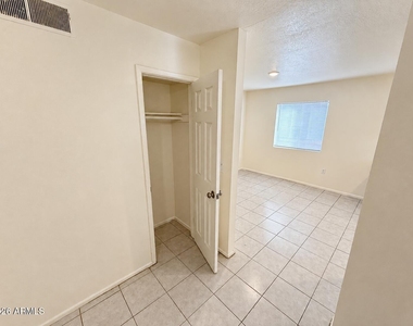 3128 E Cicero Street - Photo Thumbnail 38