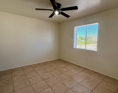 3128 E Cicero Street - Photo Thumbnail 5
