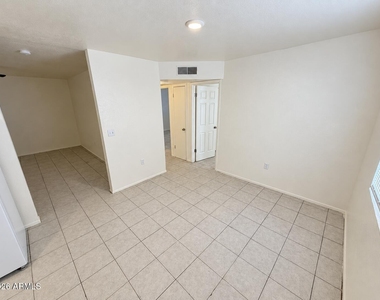 3128 E Cicero Street - Photo Thumbnail 32