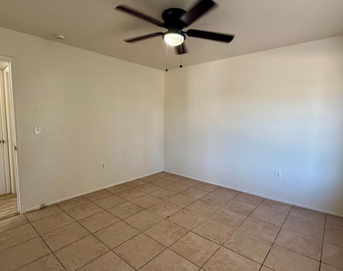 3128 E Cicero Street - Photo Thumbnail 14