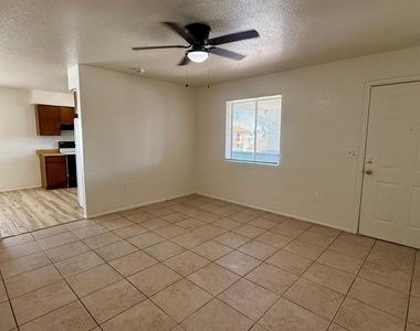3128 E Cicero Street - Photo Thumbnail 3