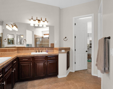 12981 W Yellow Bird Lane - Photo Thumbnail 32