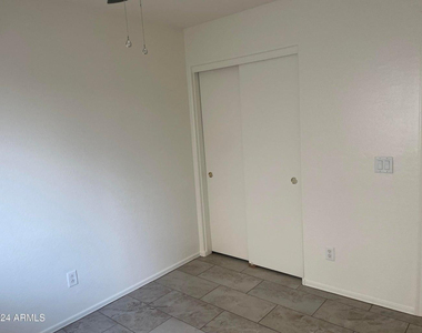 1333 S 220th Drive - Photo Thumbnail 5