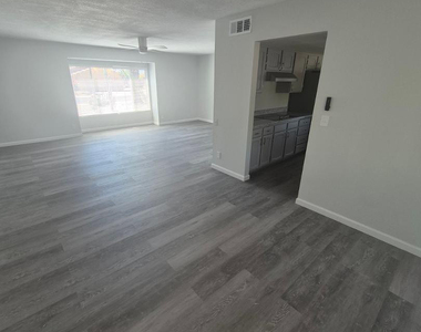 1010 Leisure World - Photo Thumbnail 2