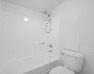 3825 E Camelback Road - Photo Thumbnail 16