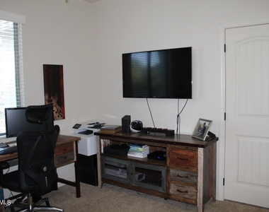 3457 S Swan Drive - Photo Thumbnail 19