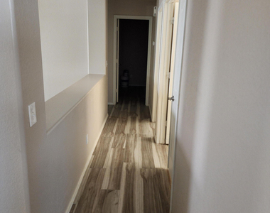 15864 W Evans Drive - Photo Thumbnail 6