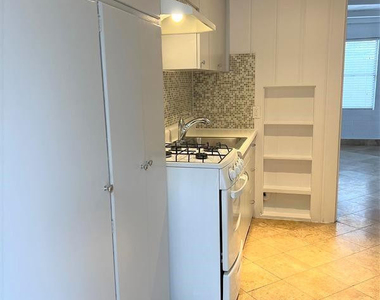 4127 N 18th Place - Photo Thumbnail 3