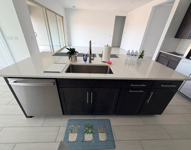 24136 N 172nd Drive - Photo Thumbnail 5
