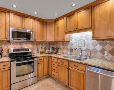 15151 N Frank Lloyd Wright Boulevard - Photo Thumbnail 5