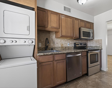 7802 E Heatherbrae Avenue - Photo Thumbnail 12