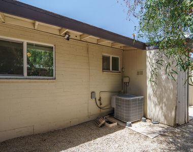 7802 E Heatherbrae Avenue - Photo Thumbnail 24