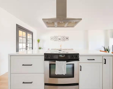 8447 E Vernon Avenue - Photo Thumbnail 7