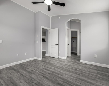 1350 S Greenfield Road - Photo Thumbnail 14