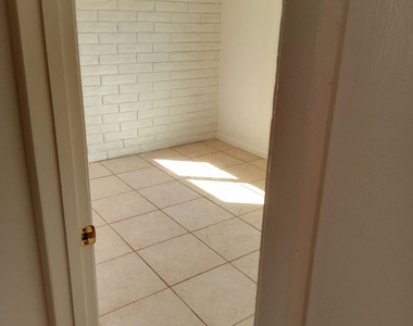 4140 E Cliffside Trail - Photo Thumbnail 13