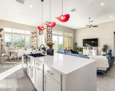 7611 E Camino Vivaz Way - Photo Thumbnail 15