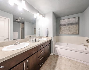 5450 E Deer Valley Drive - Photo Thumbnail 3