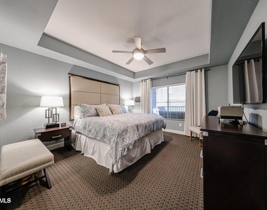 5450 E Deer Valley Drive - Photo Thumbnail 2
