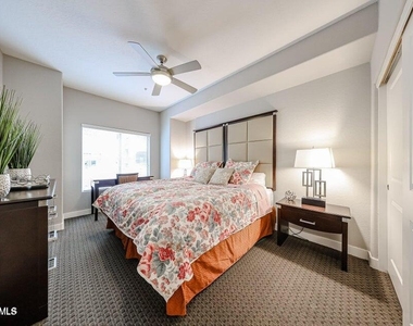 5450 E Deer Valley Drive - Photo Thumbnail 4