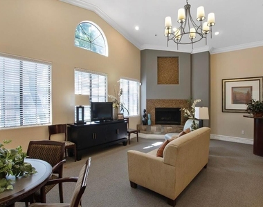 2025 E Campbell Avenue - Photo Thumbnail 10