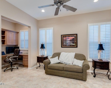 28573 N 128th Drive - Photo Thumbnail 16