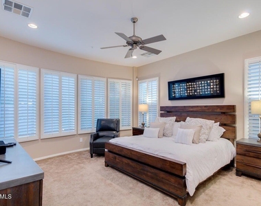 28573 N 128th Drive - Photo Thumbnail 13