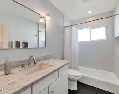 6202 E Calle Redonda - Photo Thumbnail 12