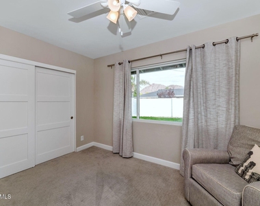 6202 E Calle Redonda - Photo Thumbnail 11