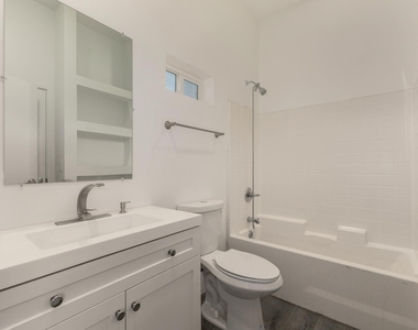 1933 E Monroe Street - Photo Thumbnail 7