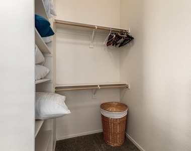 2250 E Deer Valley Road - Photo Thumbnail 18
