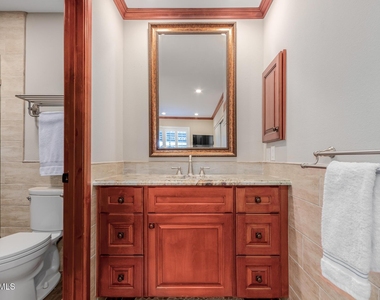 5525 E Thomas Road - Photo Thumbnail 17