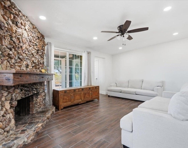 38466 N Basin Road - Photo Thumbnail 7