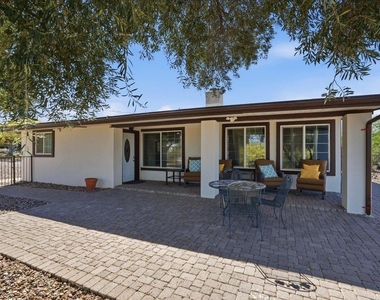 38466 N Basin Road - Photo Thumbnail 3