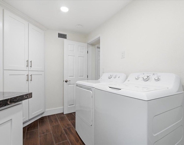 38466 N Basin Road - Photo Thumbnail 26