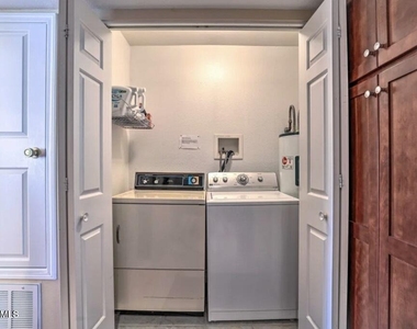 11011 N 92nd Street - Photo Thumbnail 26