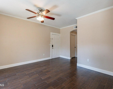 5335 E Shea Boulevard - Photo Thumbnail 9
