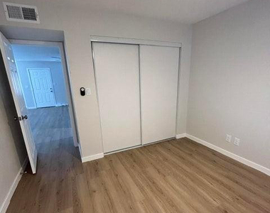 5115 N 22nd Avenue - Photo Thumbnail 24