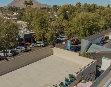 4201 N Marshall Way - Photo Thumbnail 64